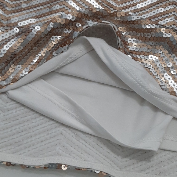 White House Black Market relaxed sequin top - Picture 8 of 11